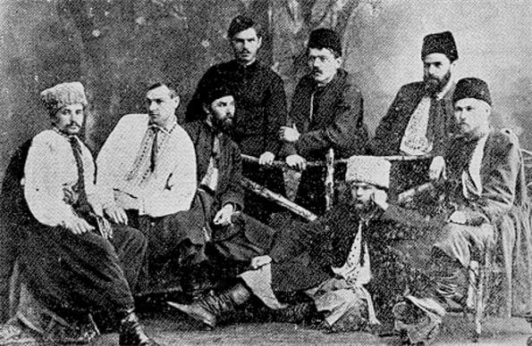 Братство тарасівців-Історія в школі