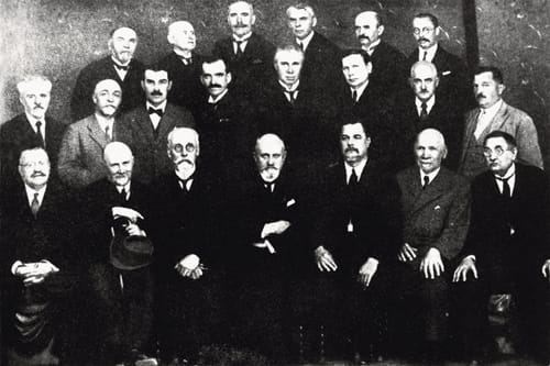 Група професорів Українського Вільного Університету. Прага, 1926 р.-Історія в школі