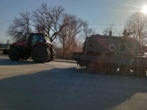 Російські САУ Мста-С та українські трактори-Історія в школі