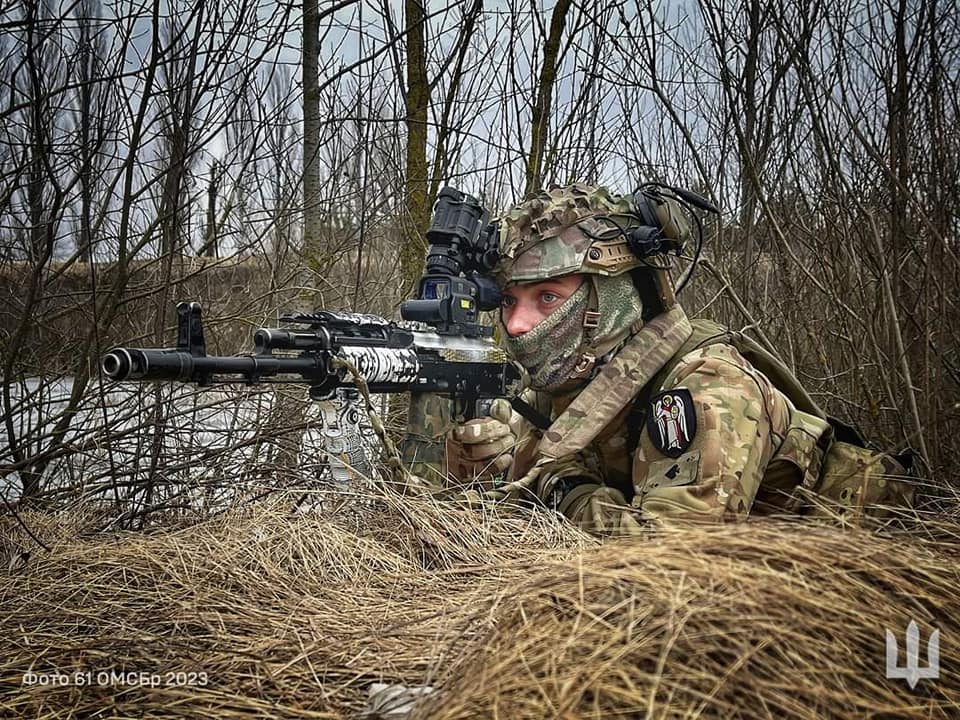 Фото служби зв'язків з громадськістю 61-ї окремої механізованої Степової бригади.