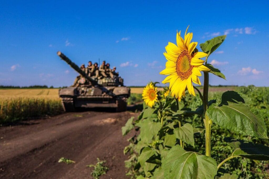 Воїни-оборонці всієї України із 3 окрема танкова Залізна бригада від російських окупантів завжди на захисті українського народу та його свободи та волі!