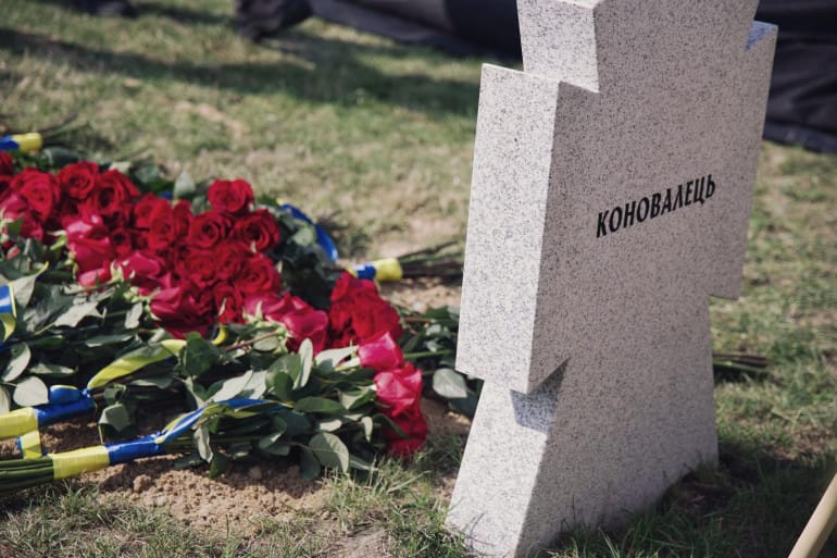 Євген Коновалець-Шкільне життя
